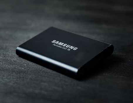 Advantages and Disadvantages of SSD